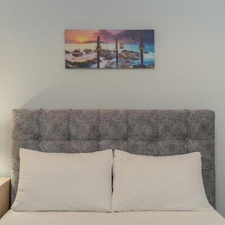 Comfy Apt Next To Metro Athene Buitenkant foto