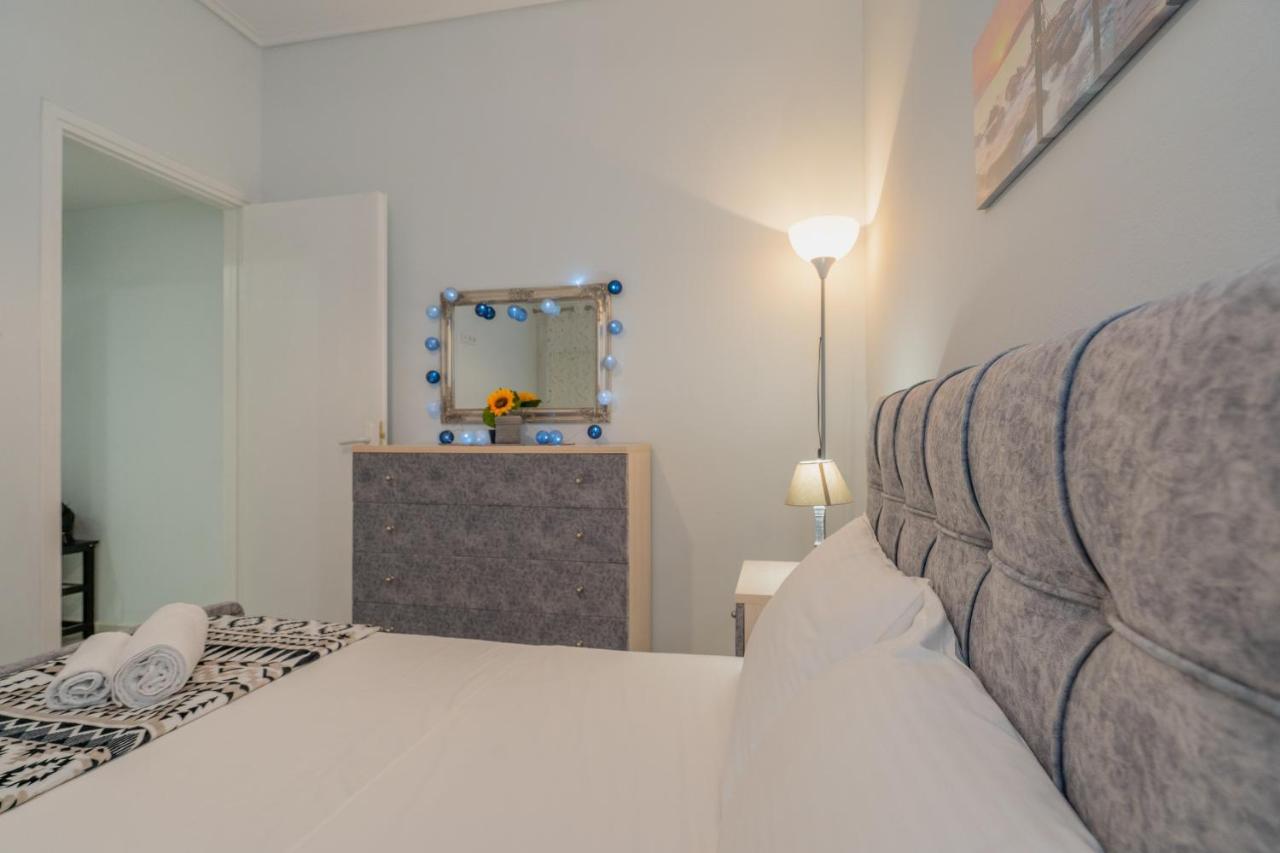Comfy Apt Next To Metro Athene Buitenkant foto